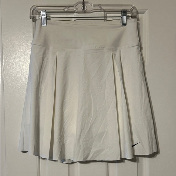 Nike White Athletic Skort - Picture 2 of 6